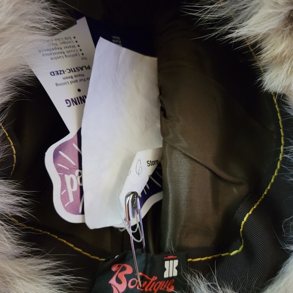 VINTAGE GENUINE FUR COAT & HAT - Picture 8 of 12